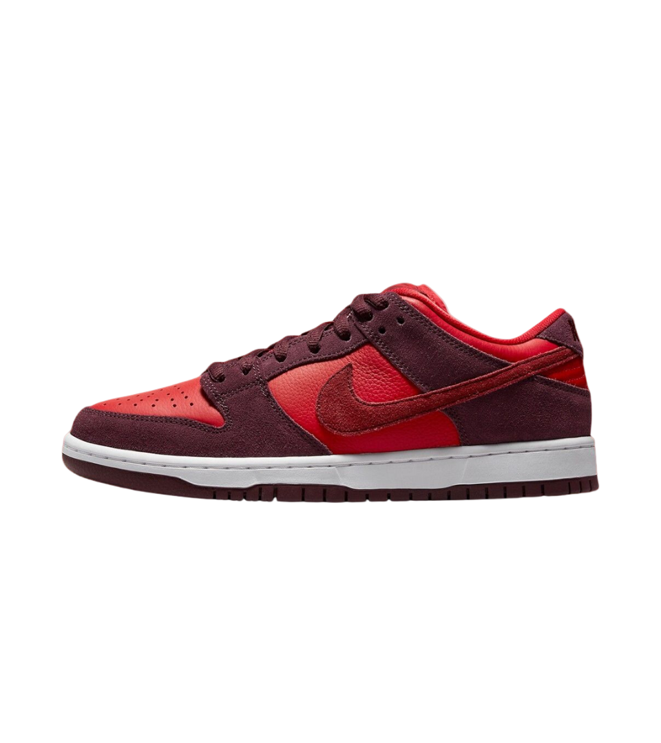 Nike SB Dunk Low ‘Cherry’