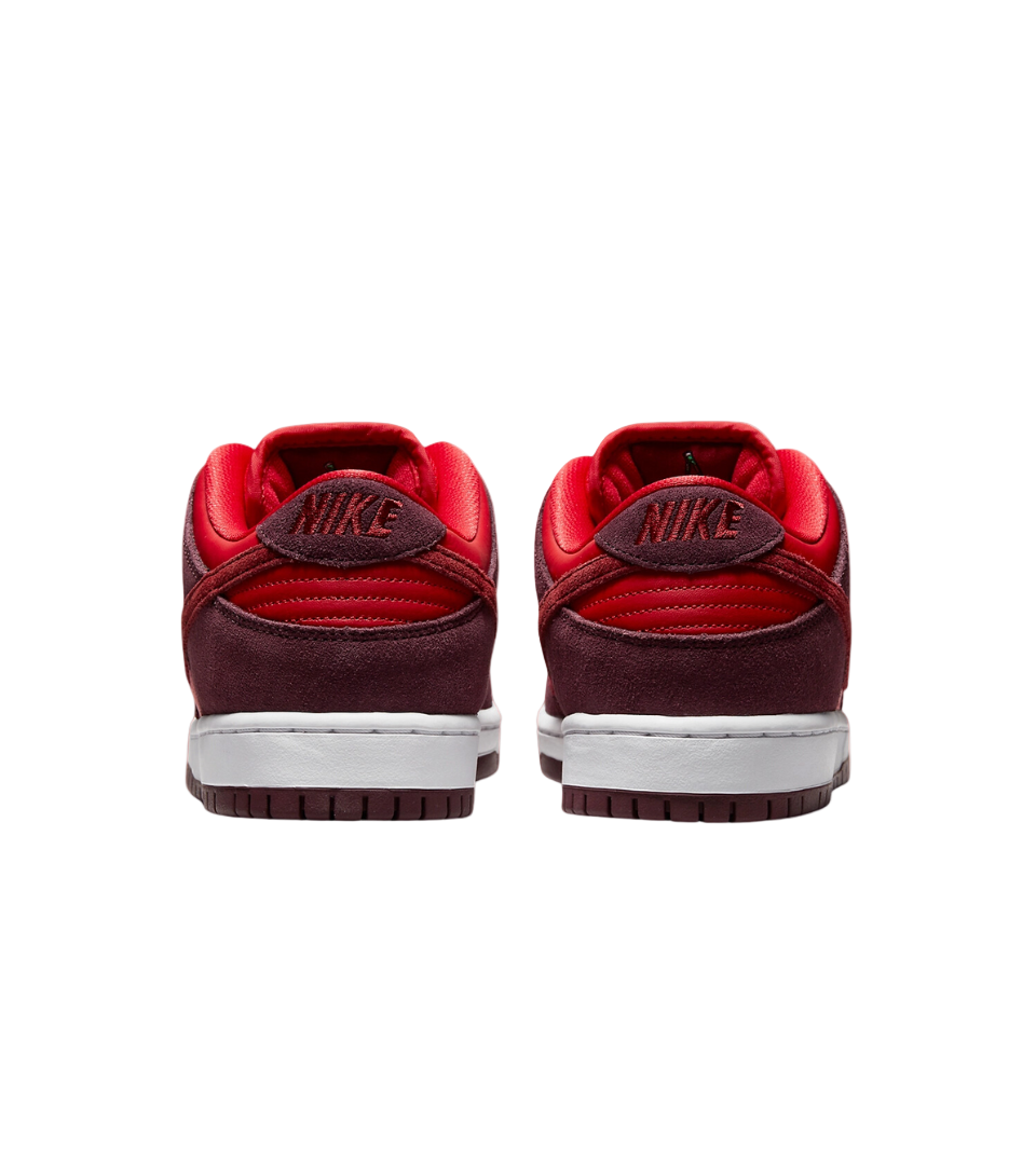 Nike SB Dunk Low ‘Cherry’