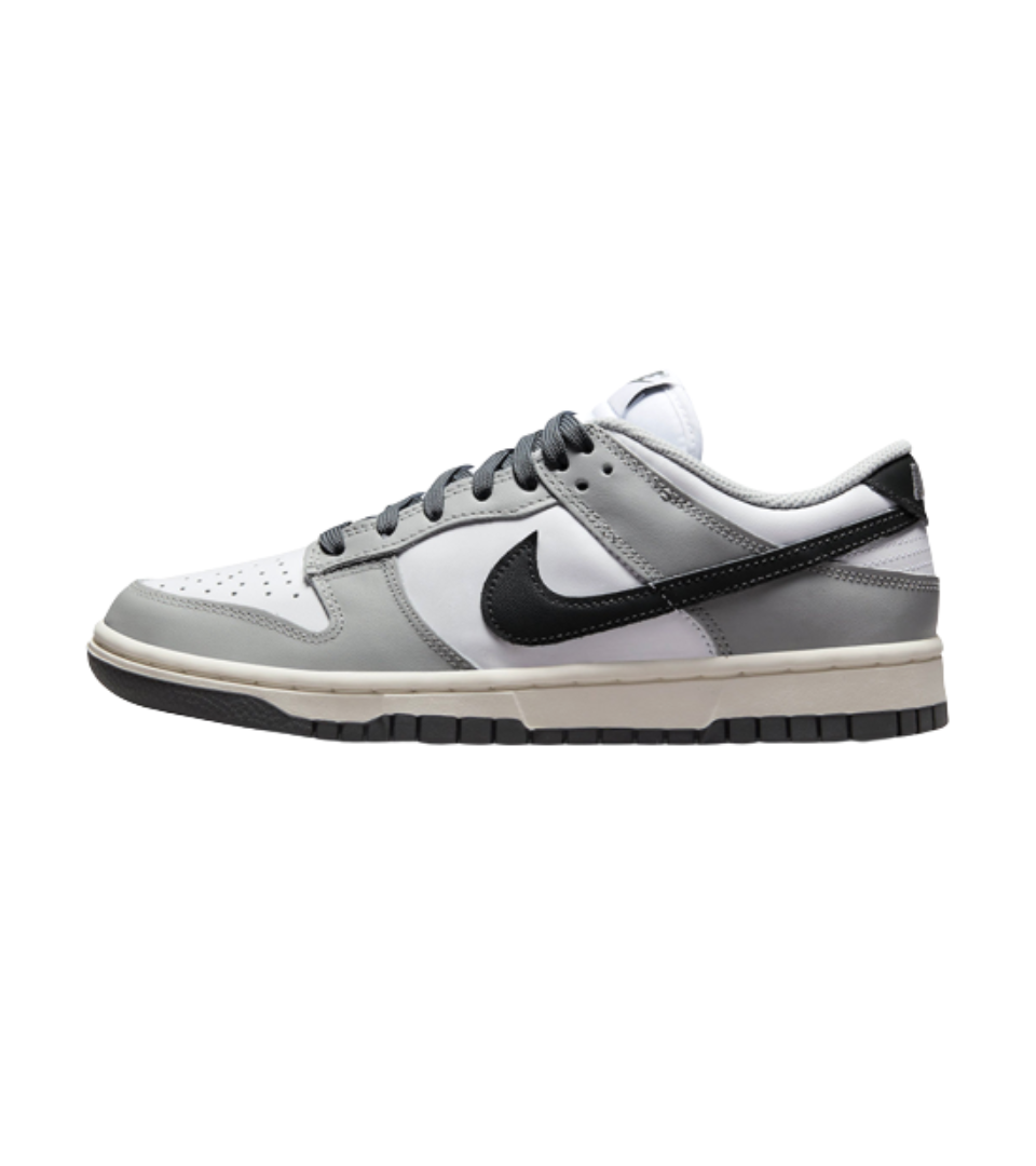Nike Dunk Low ‘Light Smoke Grey’ (W)