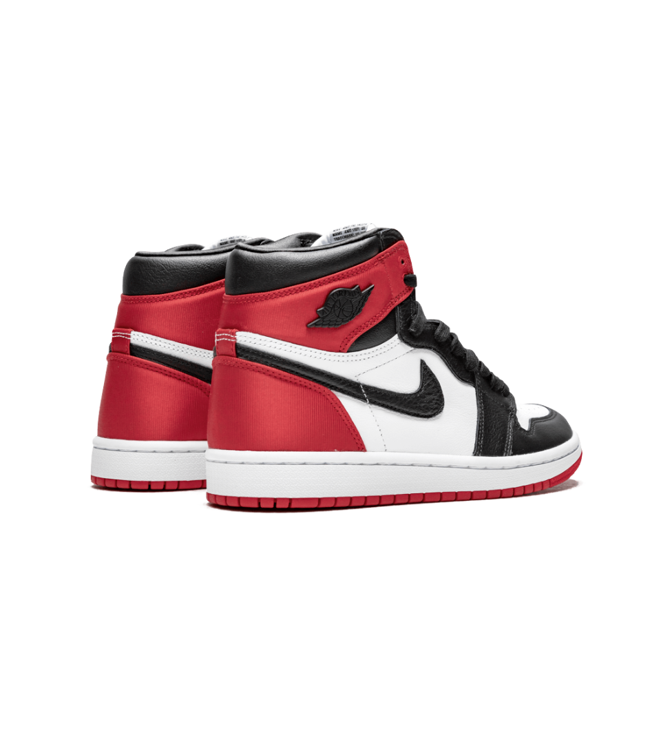 Air Jordan 1 Retro High ‘Satin Black Toe’ (W)
