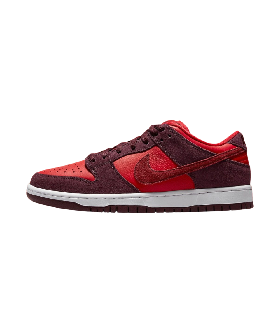 Nike SB Dunk Low ‘Cherry’