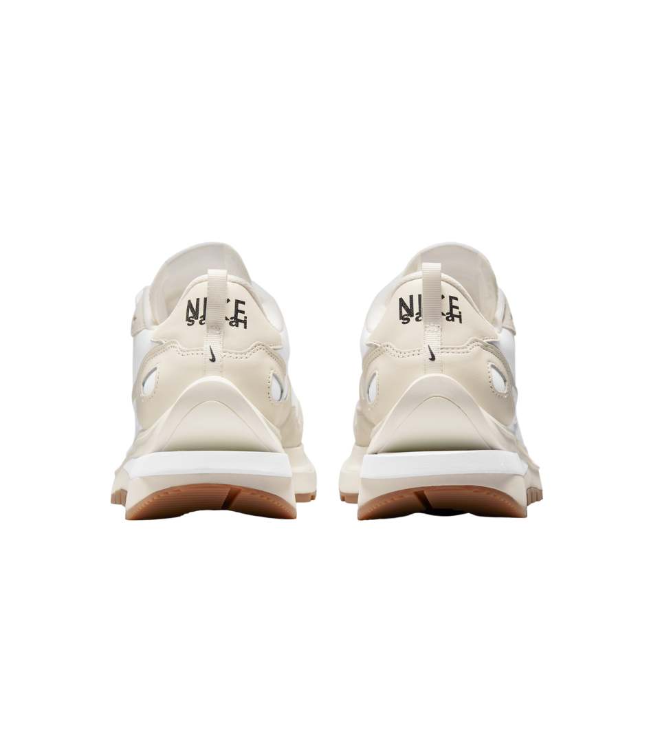 Nike Vaporwaffle sacai Sail Gum