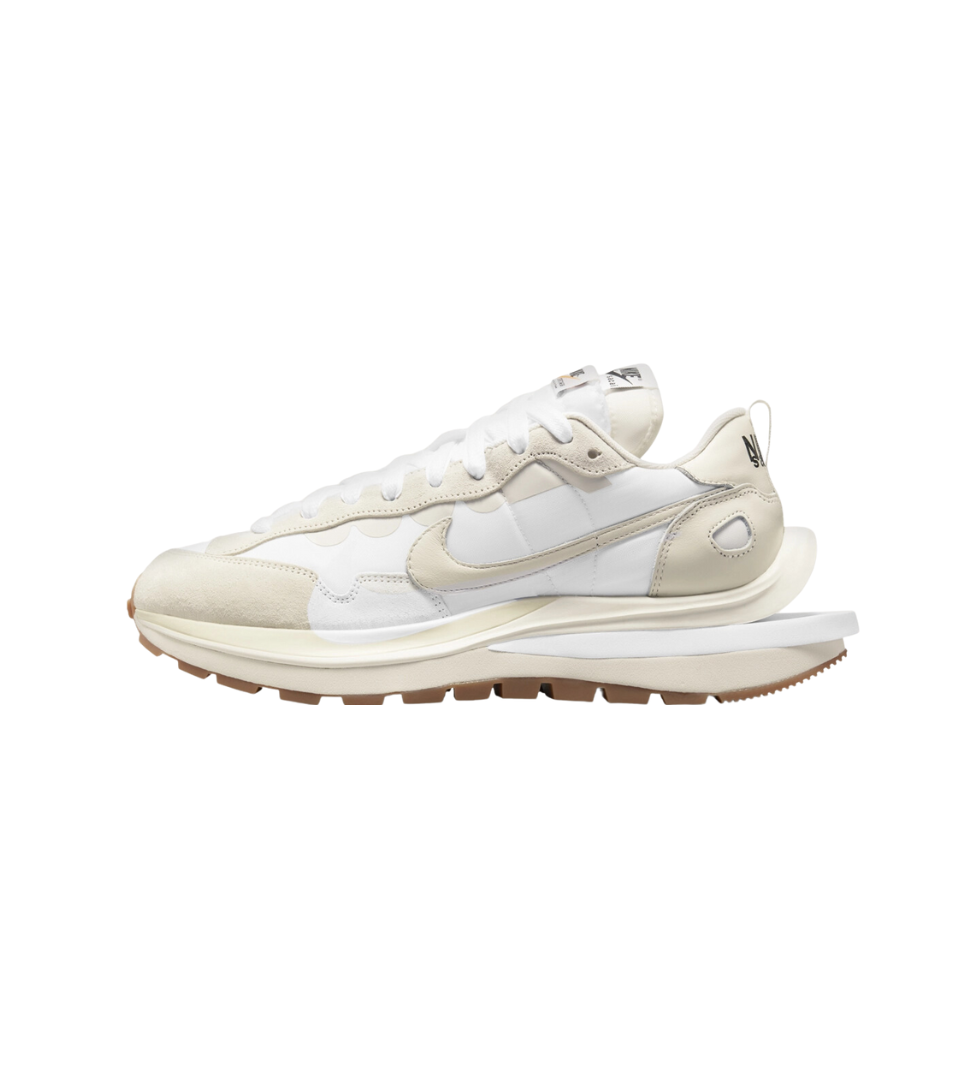 Nike Vaporwaffle sacai Sail Gum