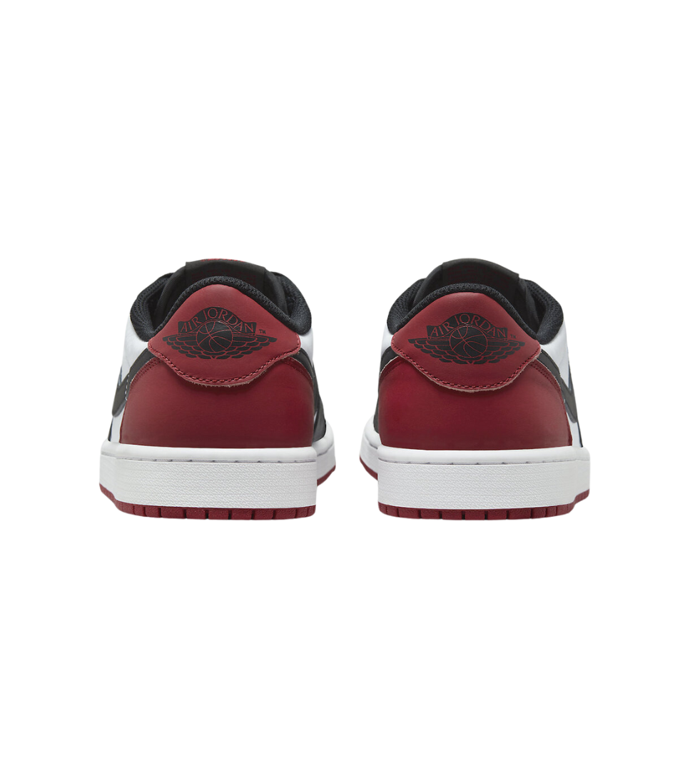 Air Jordan 1 Retro Low OG Black Toe (2023)