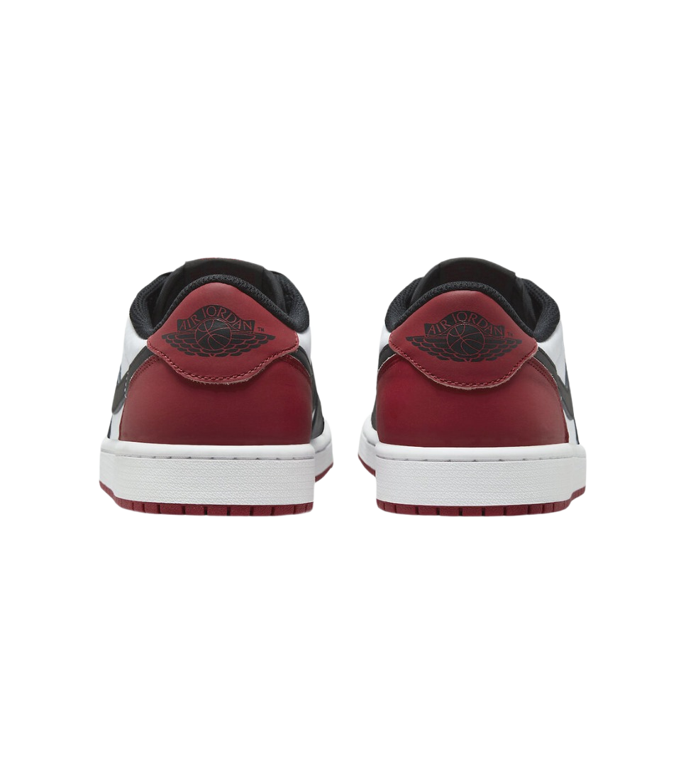 Air Jordan 1 Retro Low OG Black Toe (2023)