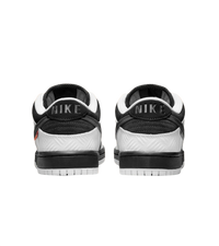 Nike SB Dunk Low TIGHTBOOTH