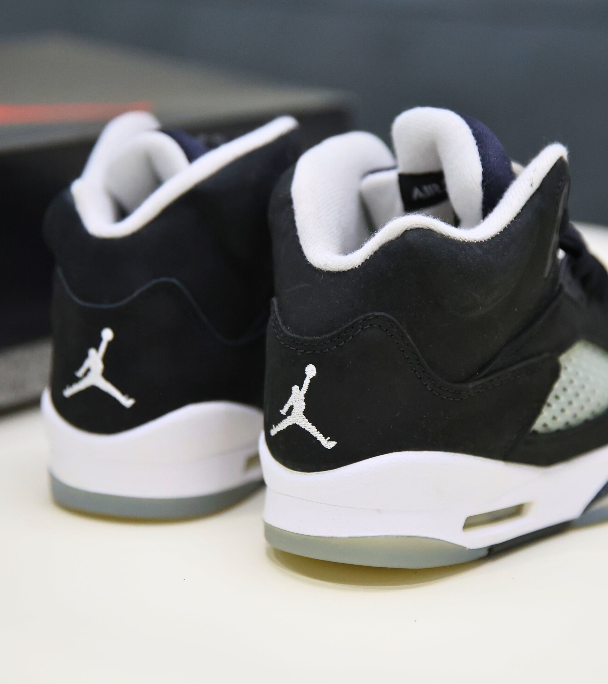 Preowned - Air Jordan 5 Retro Moonlight 2021 (GS) - Uk4 / Us4.5y