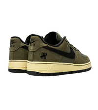 Nike Air Force 1 Low SP Undefeated Ballistic Dunk vs. AF1
